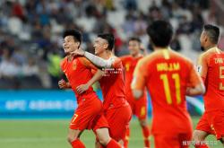 开云体育官网：亞洲足壇熱點，勁敵力挺爭奪頂尖榮譽
